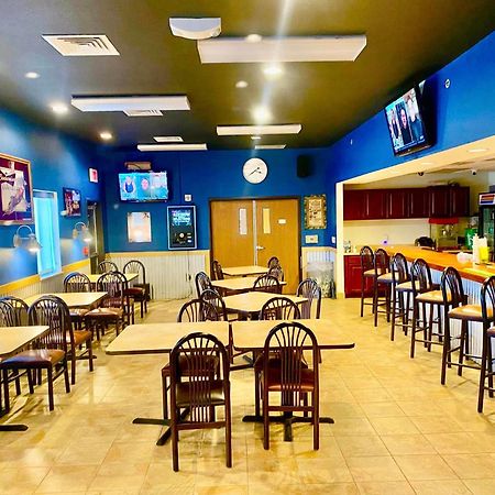 Park View Inn & Suites Hoisington Near Great Bend 外观 照片
