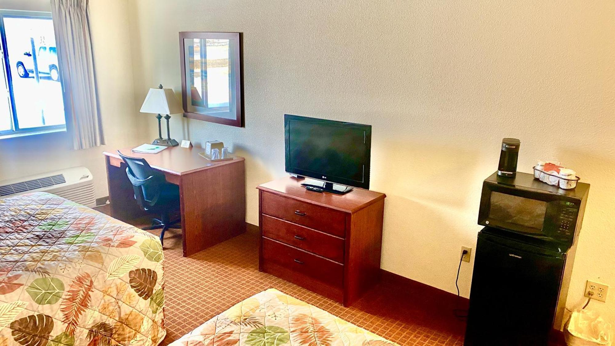 Park View Inn & Suites Hoisington Near Great Bend 外观 照片