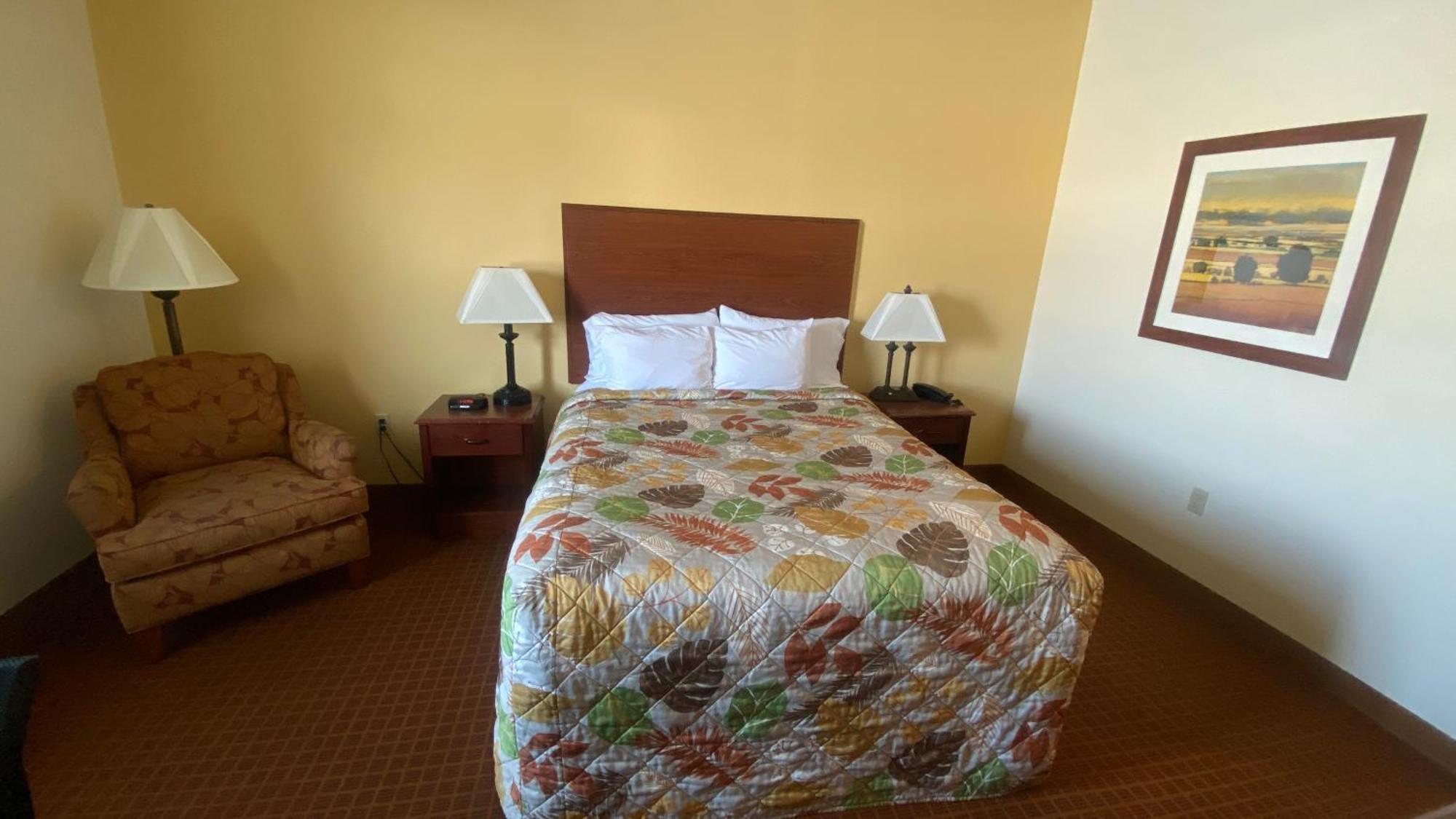 Park View Inn & Suites Hoisington Near Great Bend 外观 照片
